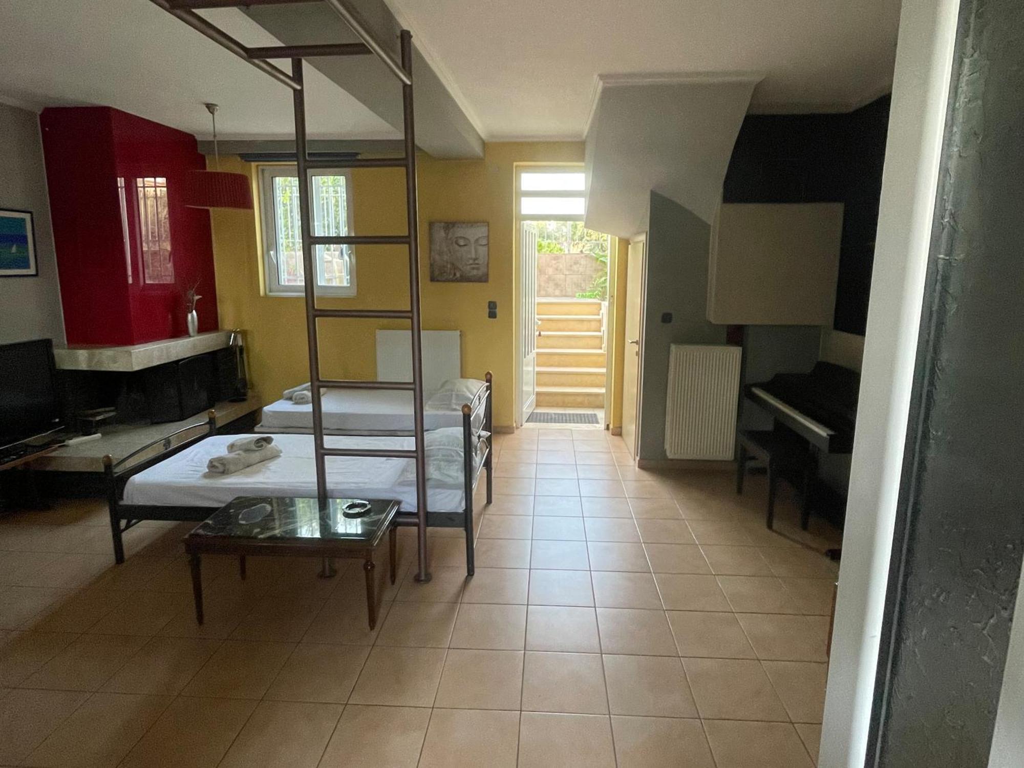 Patras - Independent Studio In Quiet Area المظهر الخارجي الصورة
